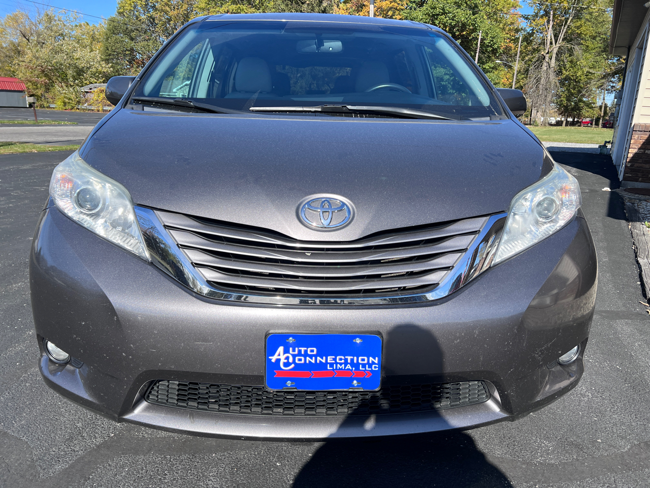 Toyota Sienna XLE Premium FWD 8-Passenger (Natl) 2017 Toyota Sienna XLE Premium FWD 8-Passenger (Natl) 2017