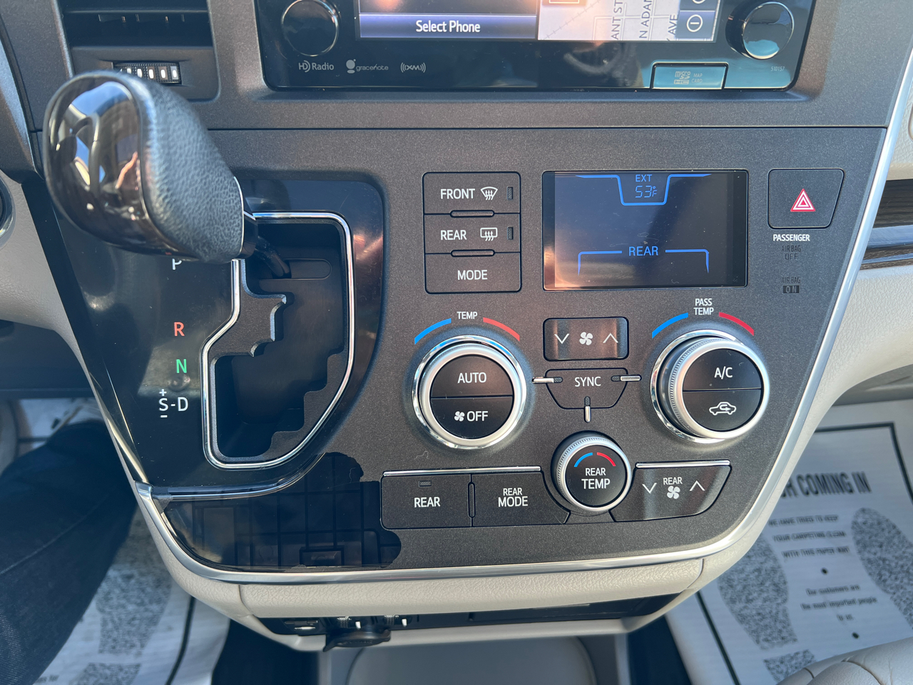 Toyota Sienna XLE Premium FWD 8-Passenger (Natl) 2017 Toyota Sienna XLE Premium FWD 8-Passenger (Natl) 2017