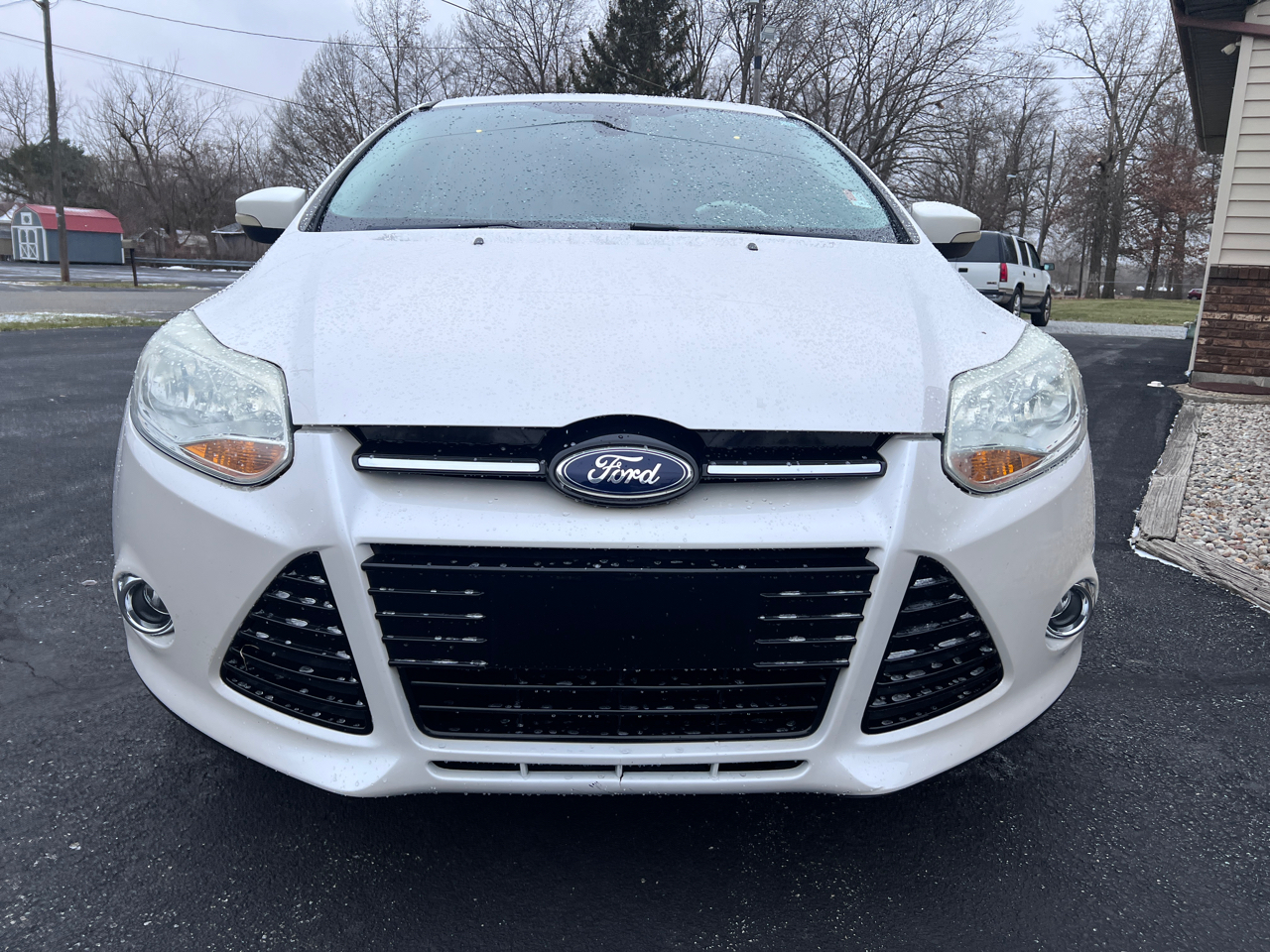 Ford Focus 5dr HB SEL 2012