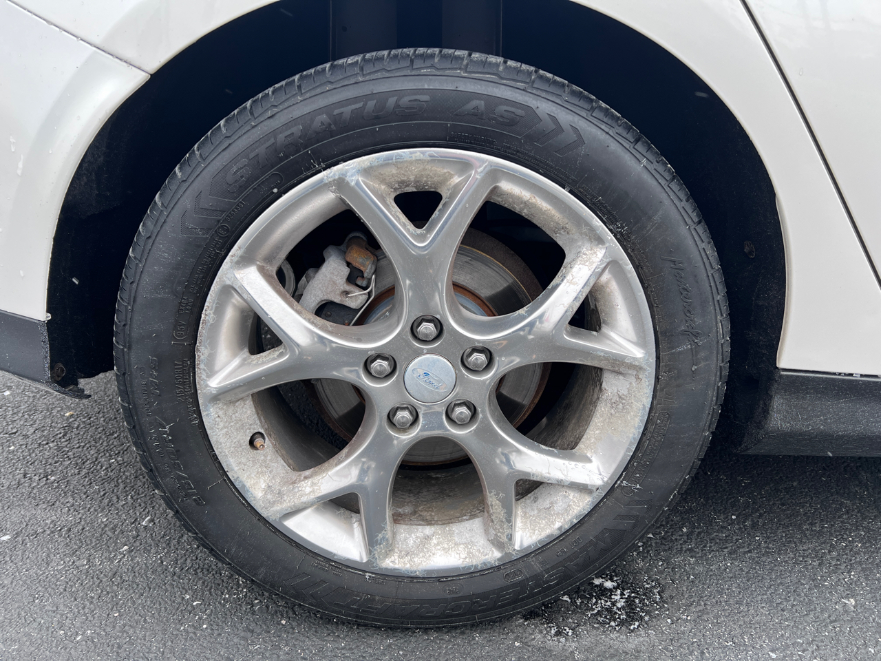 Ford Focus 5dr HB SEL 2012