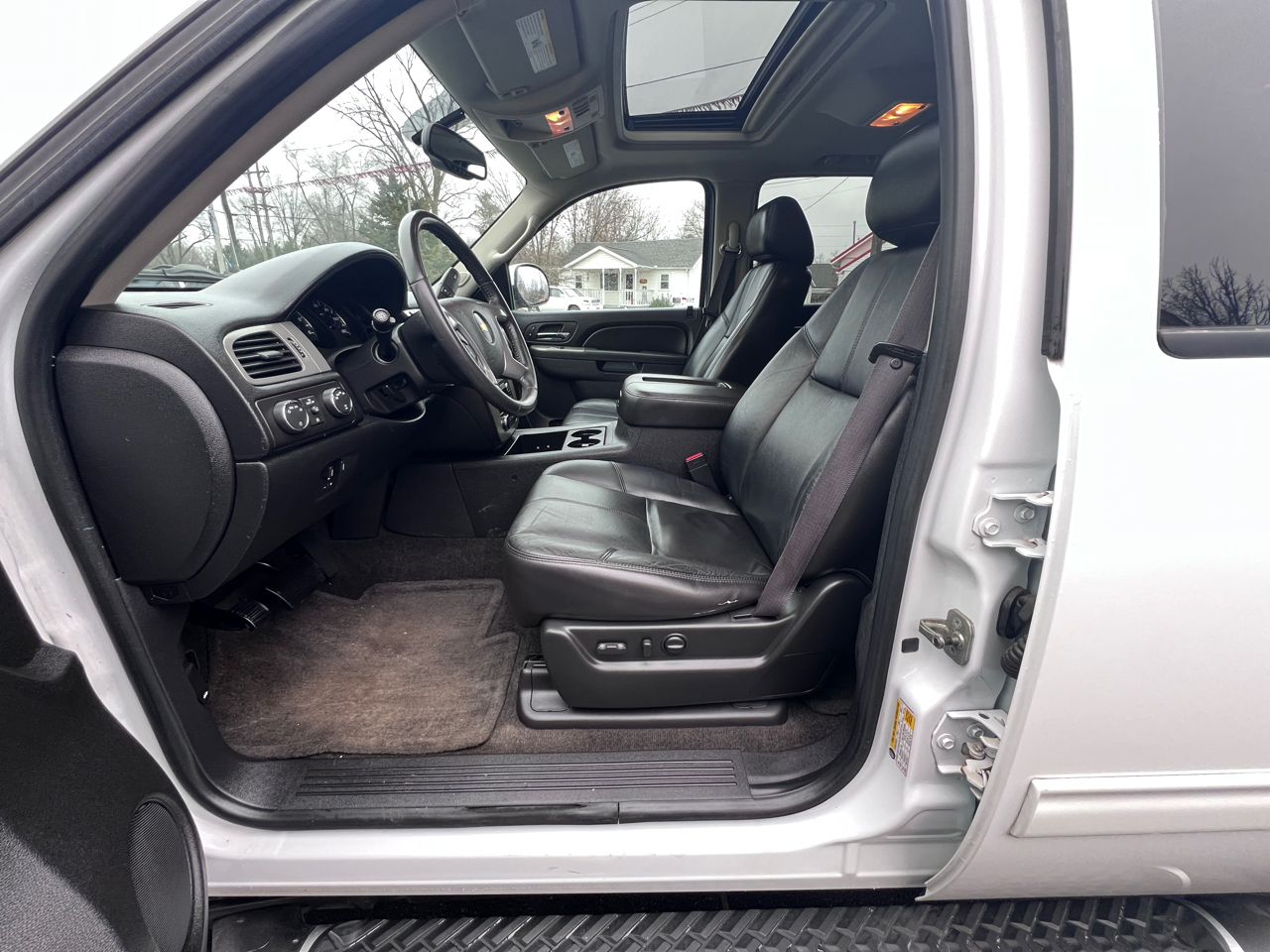 Chevrolet Tahoe Z71 4D SUV 4WD 2011