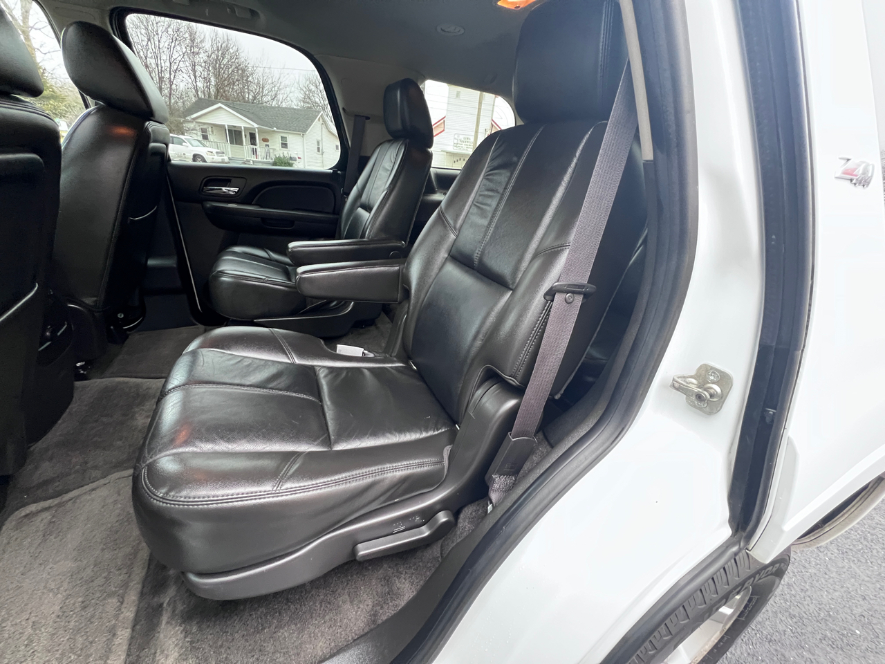 Chevrolet Tahoe Z71 4D SUV 4WD 2011