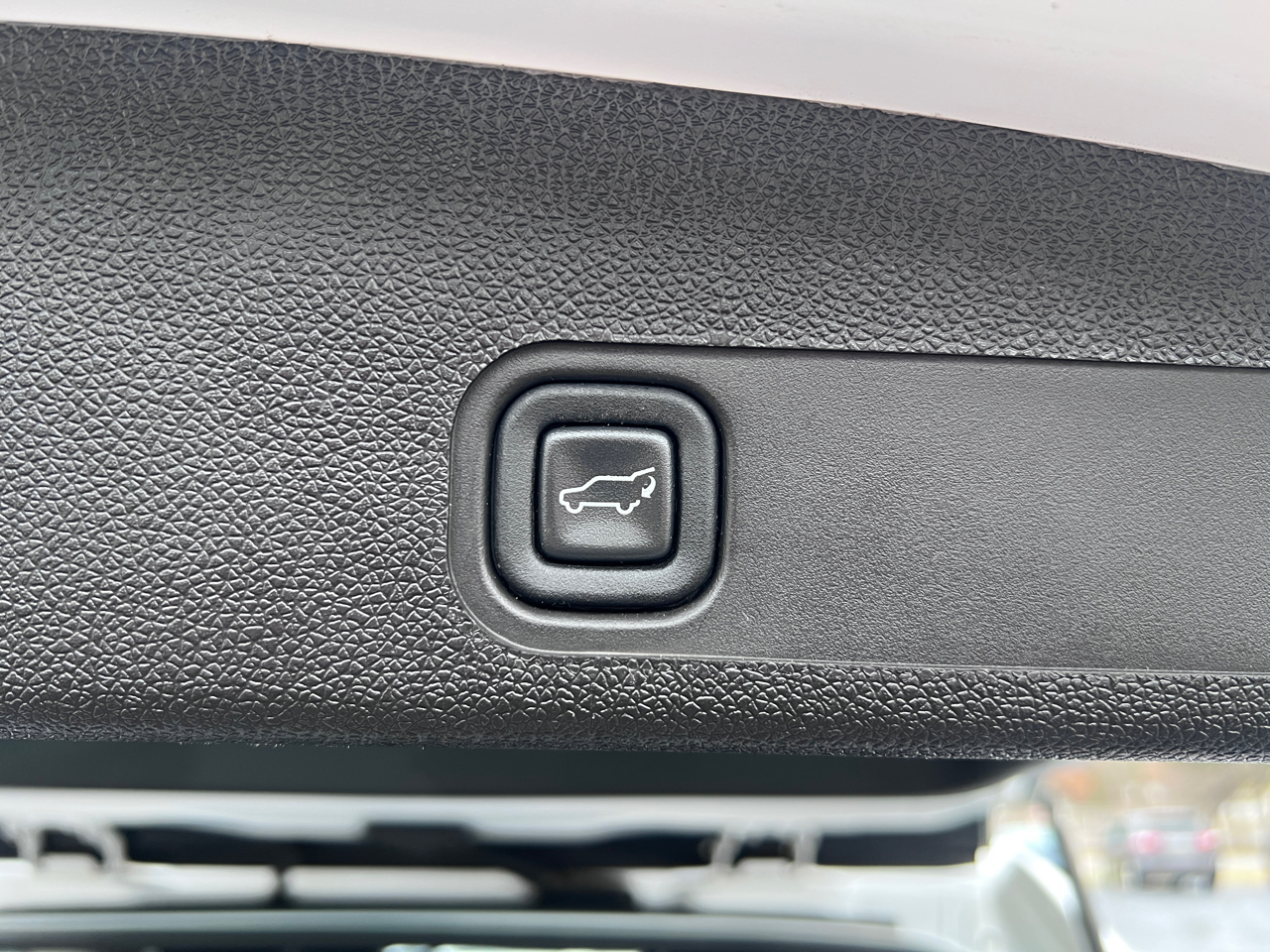 Chevrolet Tahoe Z71 4D SUV 4WD 2011