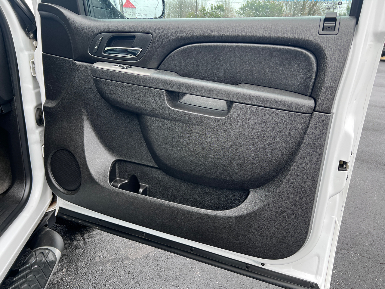 Chevrolet Tahoe Z71 4D SUV 4WD 2011