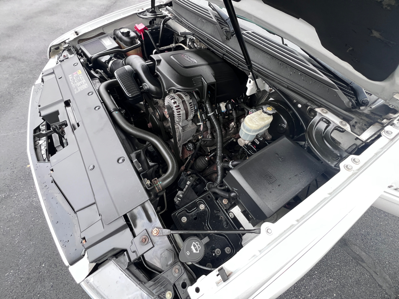 Chevrolet Tahoe Z71 4D SUV 4WD 2011