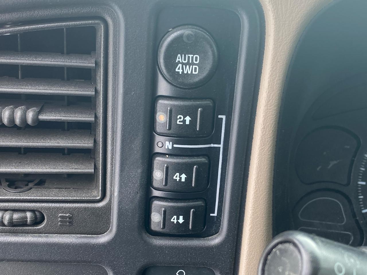 GMC Sierra 1500 Crew Cab 143.5" WB 4WD SLT 2006