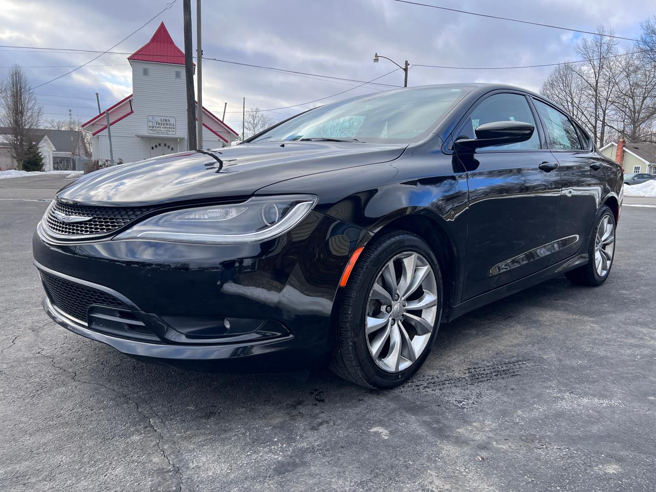 Chrysler 200 4dr Sdn S FWD 2015