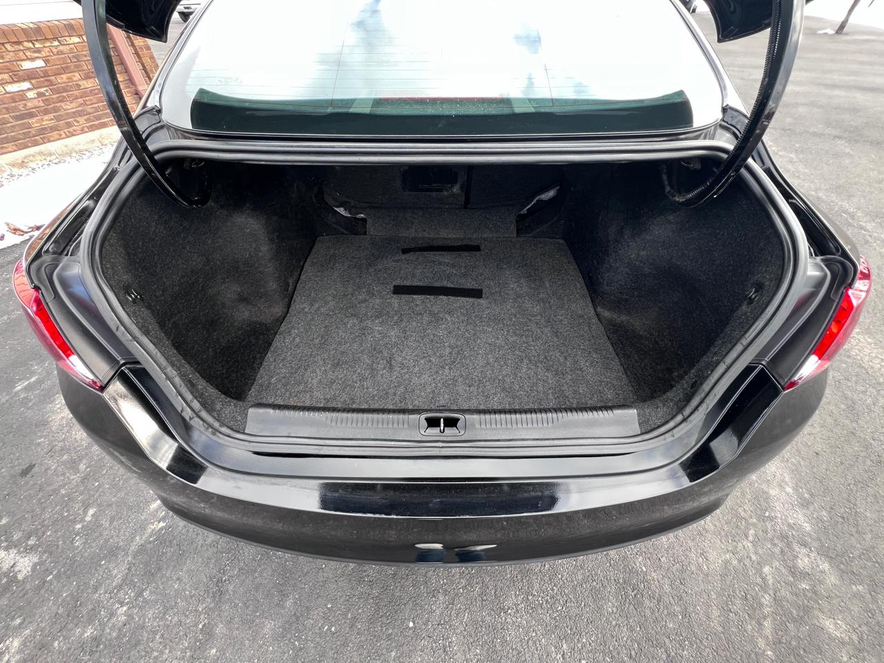 Chrysler 200 4dr Sdn S FWD 2015