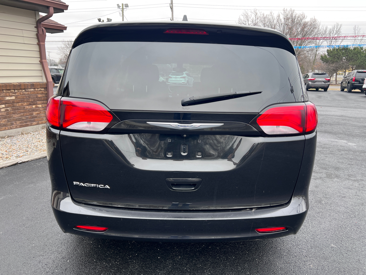 Chrysler Pacifica Touring FWD 2017