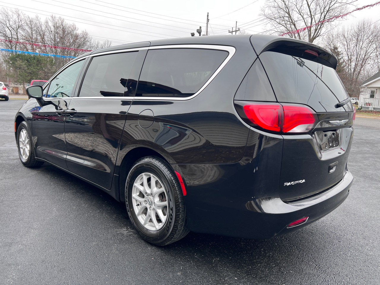 Chrysler Pacifica Touring FWD 2017
