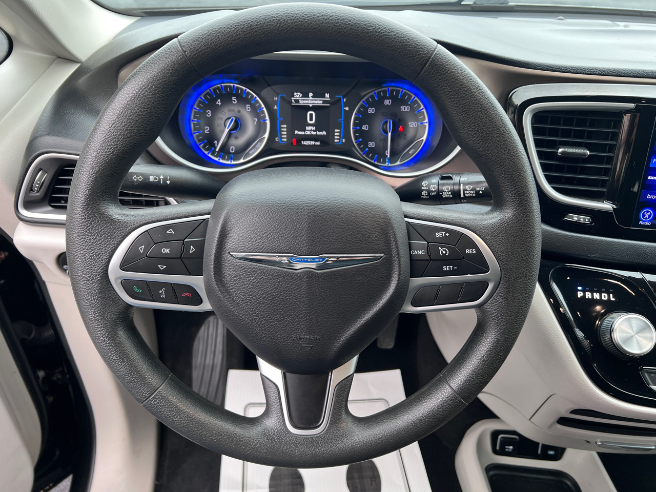 Chrysler Pacifica Touring FWD 2017