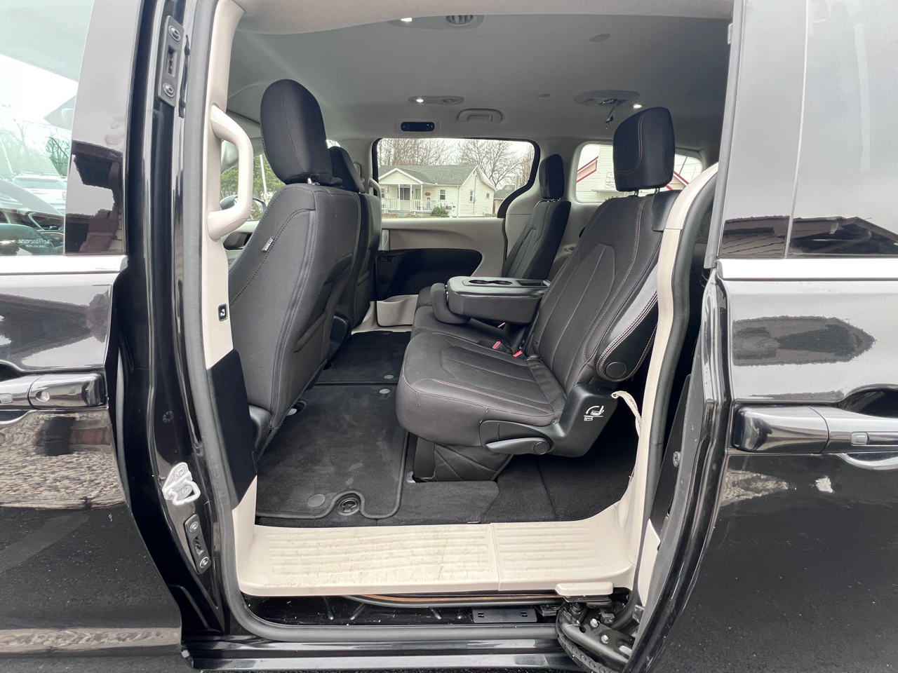 Chrysler Pacifica Touring FWD 2017