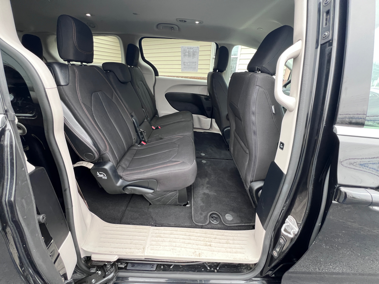 Chrysler Pacifica Touring FWD 2017