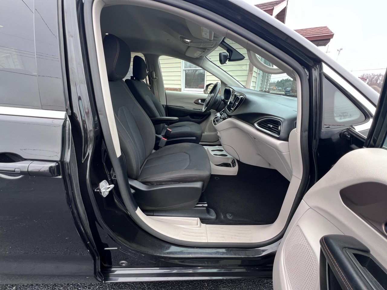 Chrysler Pacifica Touring FWD 2017