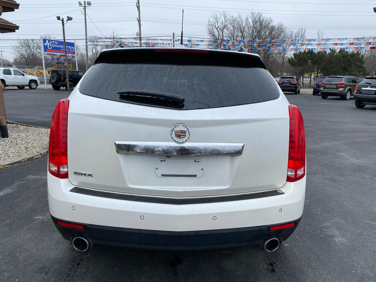 Cadillac SRX FWD 4dr Performance Collection 2011
