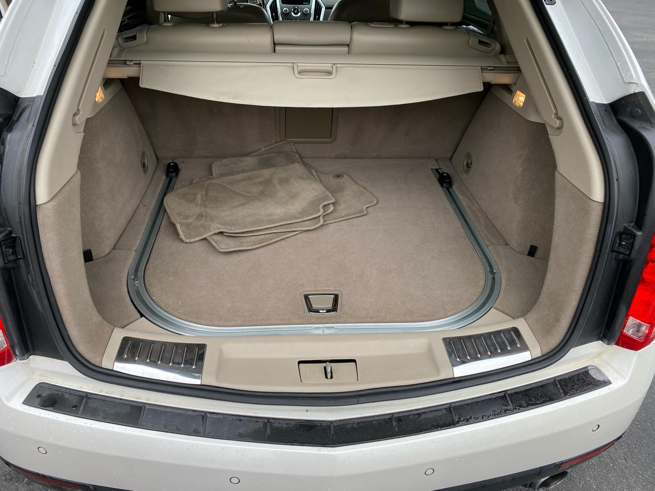 Cadillac SRX FWD 4dr Performance Collection 2011