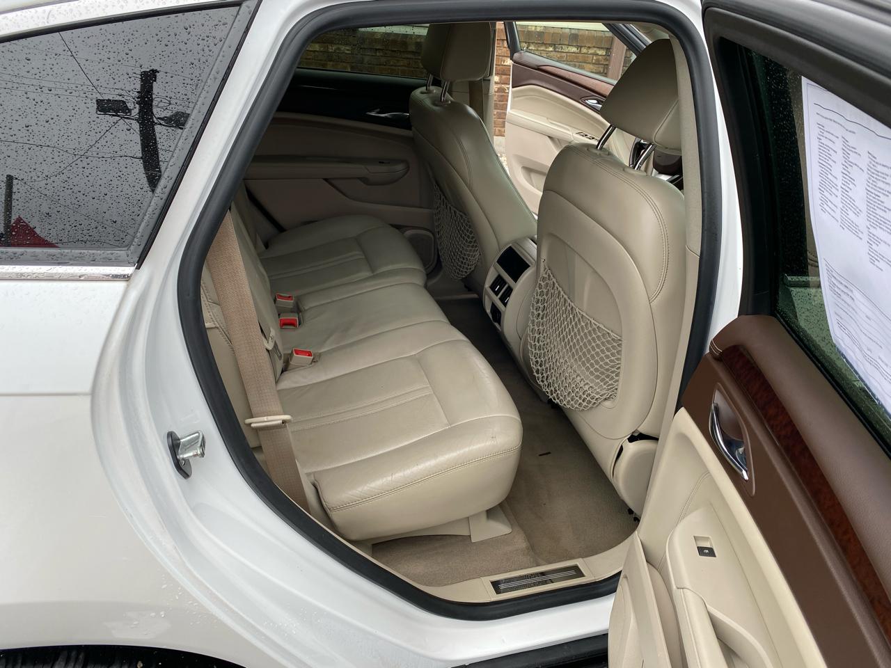 Cadillac SRX FWD 4dr Performance Collection 2011