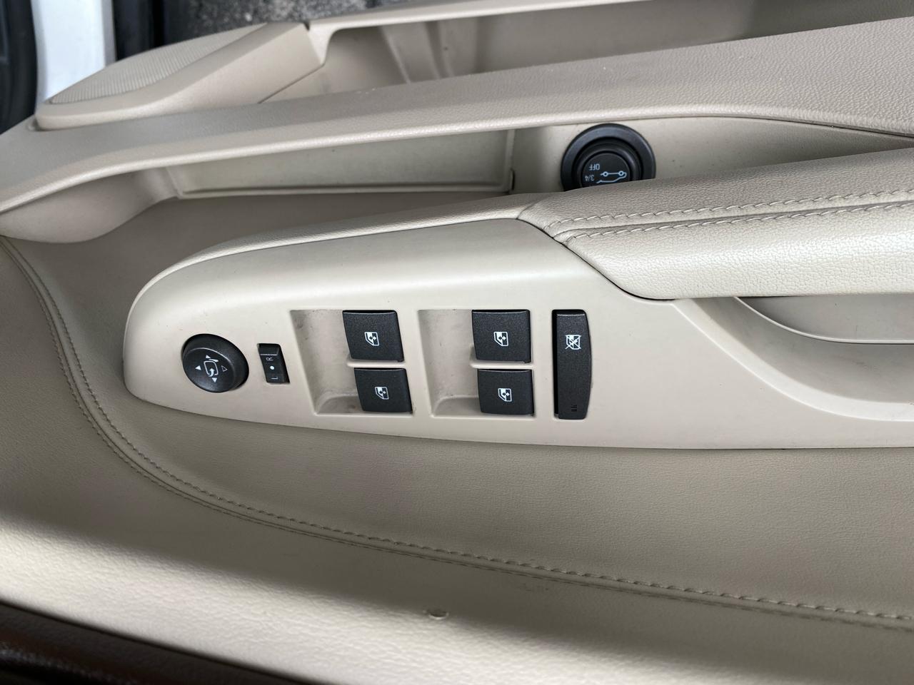 Cadillac SRX FWD 4dr Performance Collection 2011