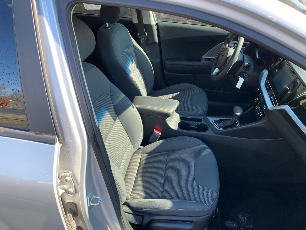 Kia Niro LX FWD 2020