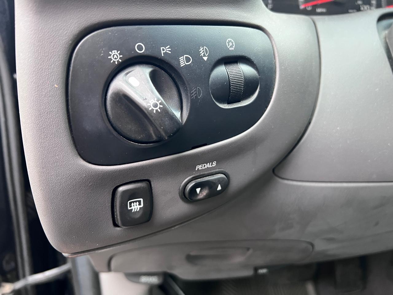 Ford Expedition 119" WB Eddie Bauer 4WD 2001