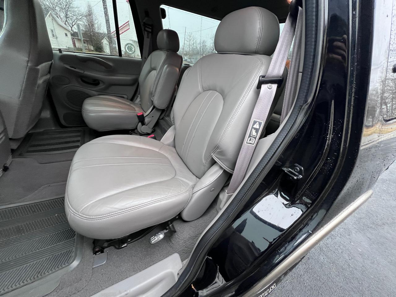 Ford Expedition 119" WB Eddie Bauer 4WD 2001