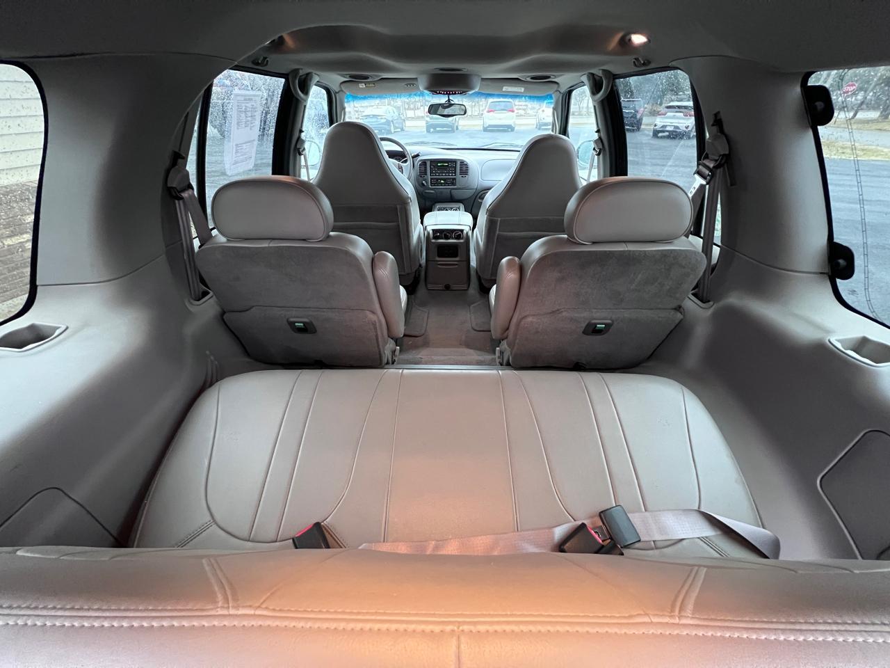 Ford Expedition 119" WB Eddie Bauer 4WD 2001