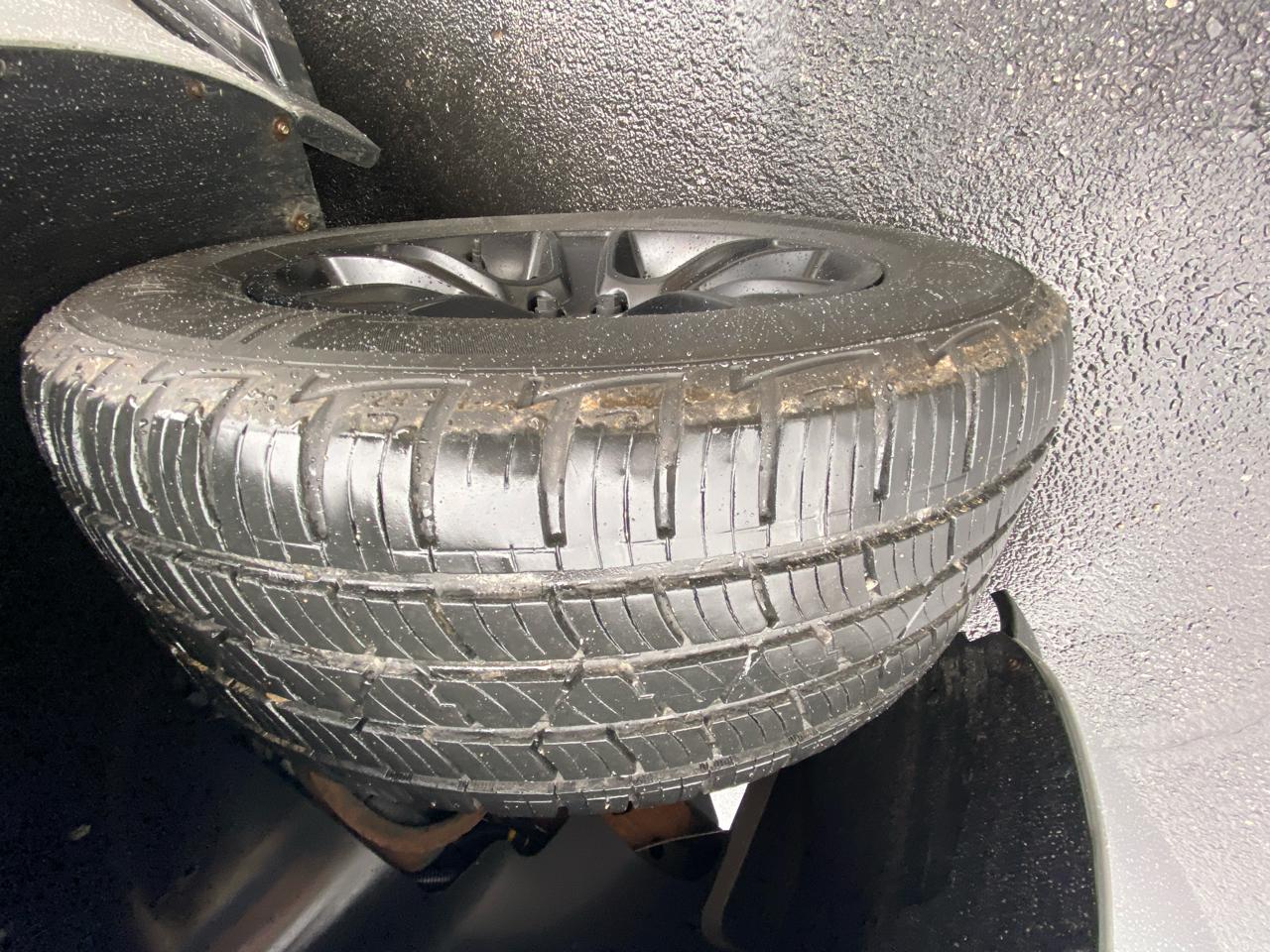 Chevrolet Suburban 4WD 4dr 1500 LT 2012