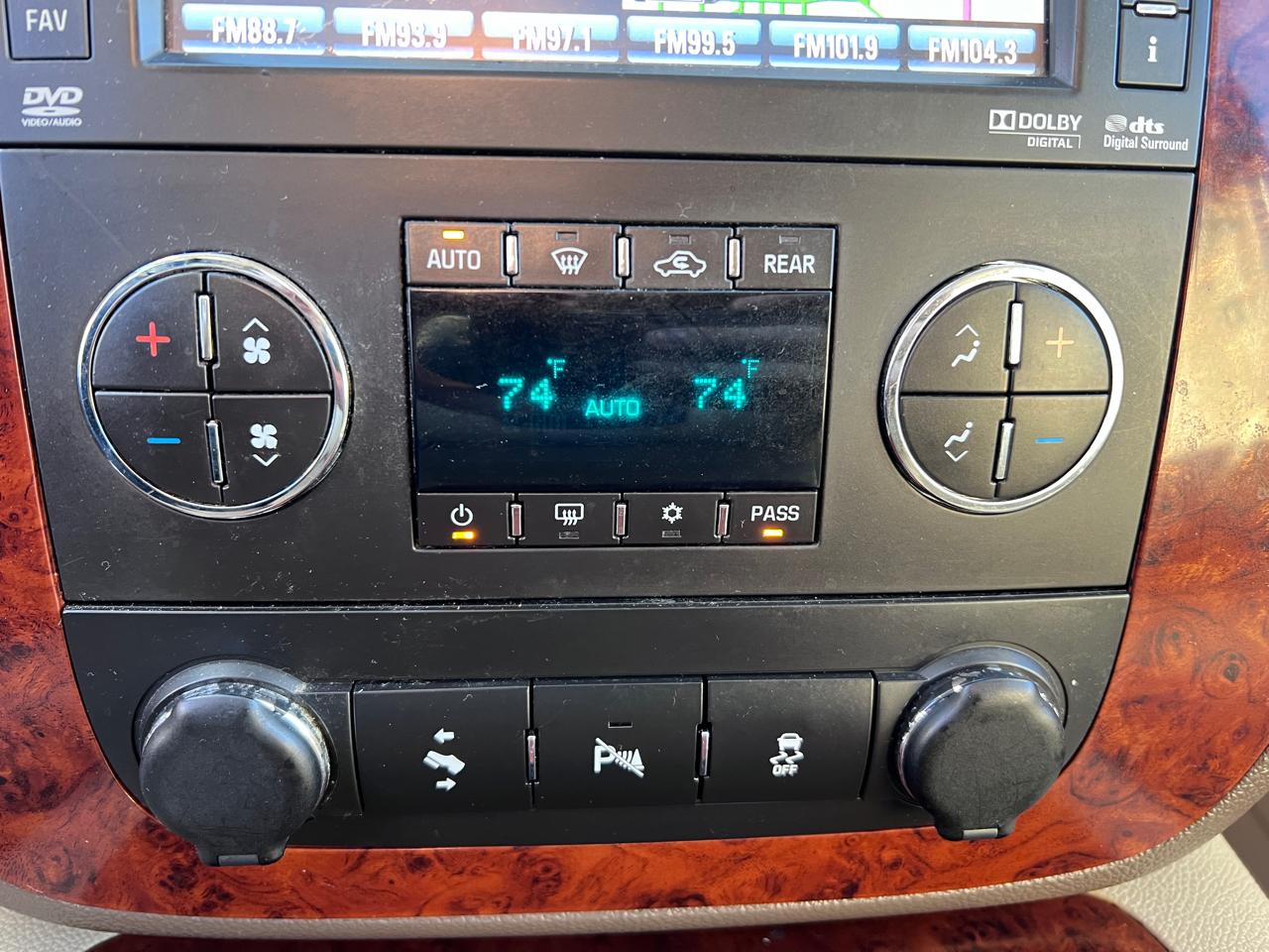 Chevrolet Tahoe 4WD 4dr 1500 LTZ 2012