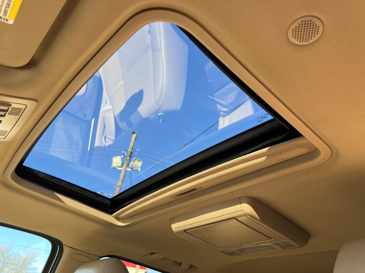 Chevrolet Tahoe 4WD 4dr 1500 LTZ 2012