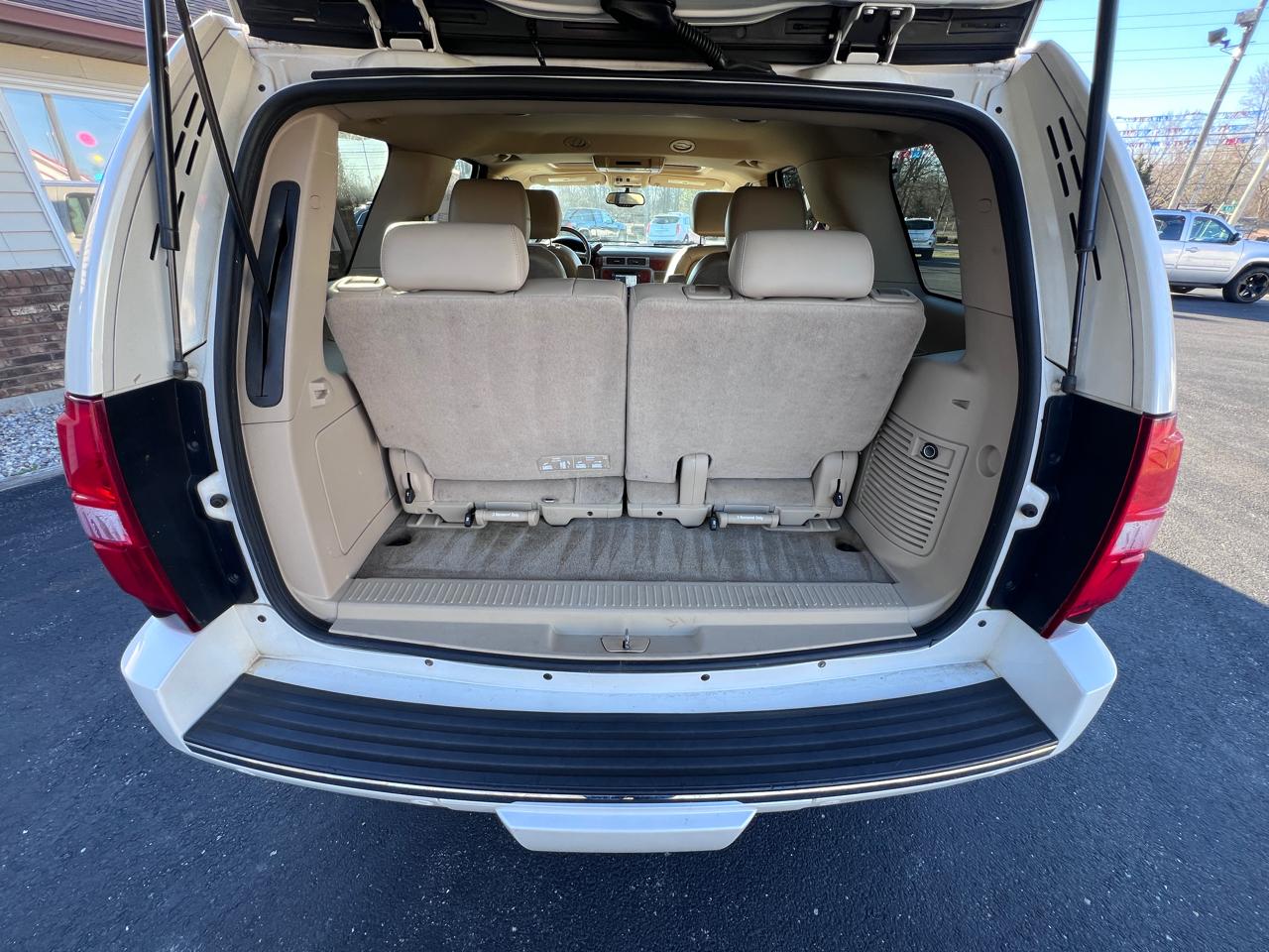 Chevrolet Tahoe 4WD 4dr 1500 LTZ 2012