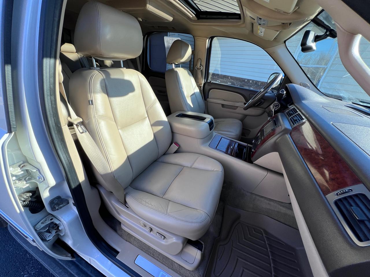 Chevrolet Tahoe 4WD 4dr 1500 LTZ 2012