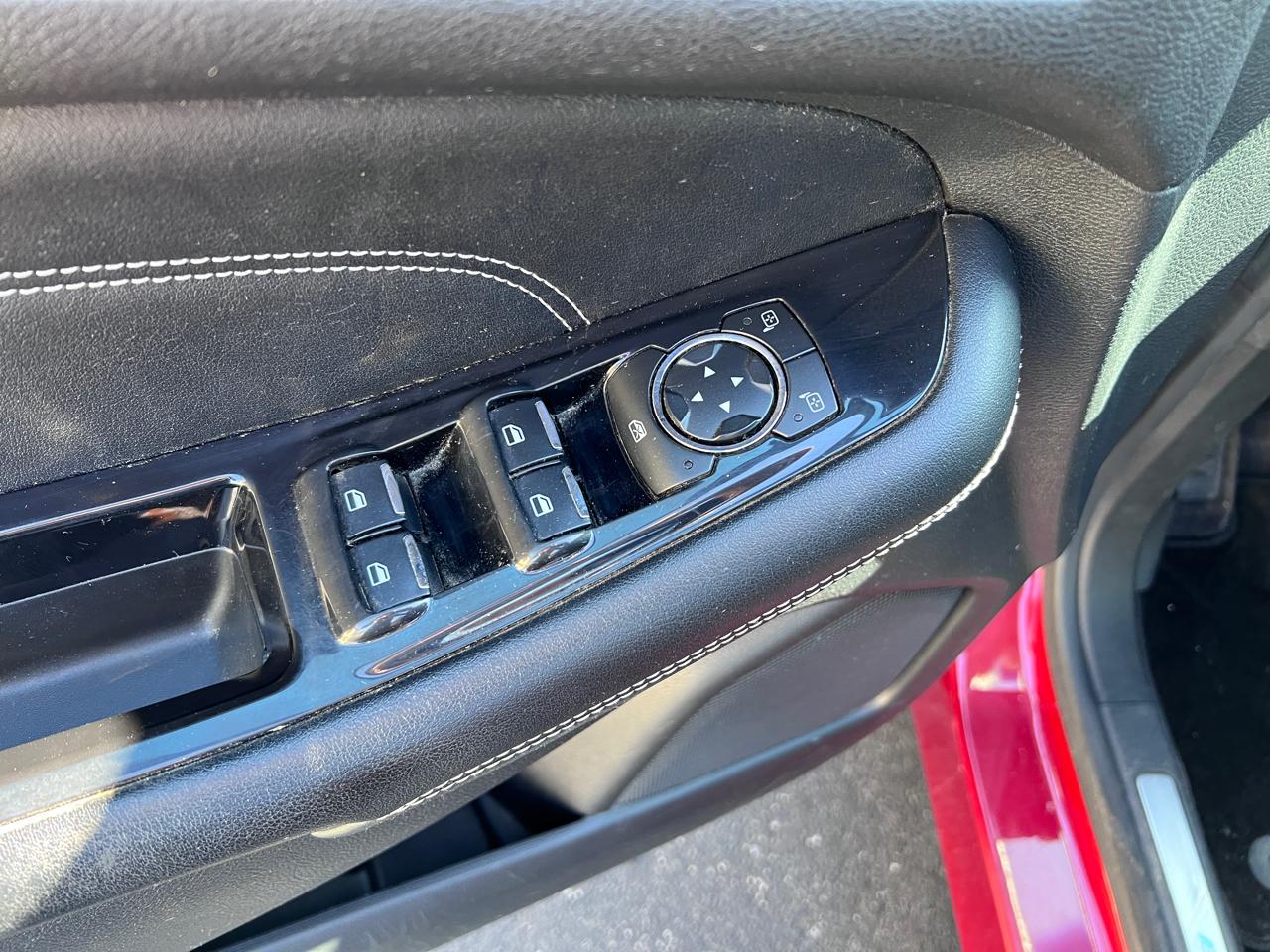 Ford Edge 4dr Titanium AWD 2015