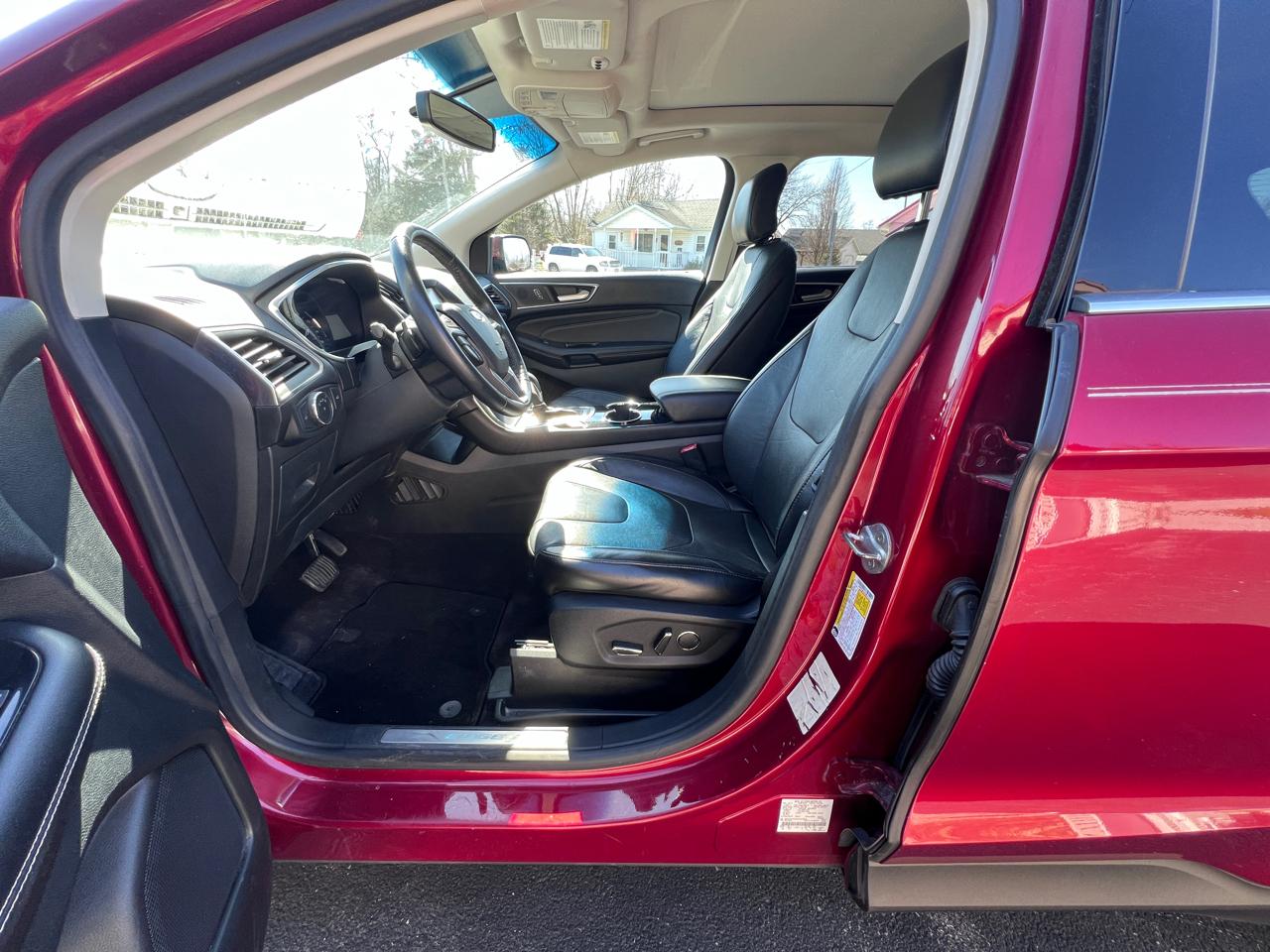 Ford Edge 4dr Titanium AWD 2015