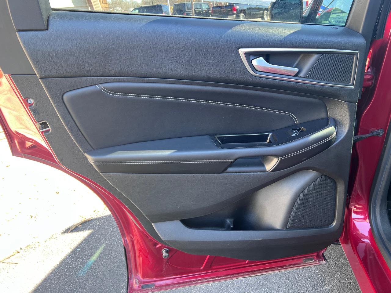 Ford Edge 4dr Titanium AWD 2015