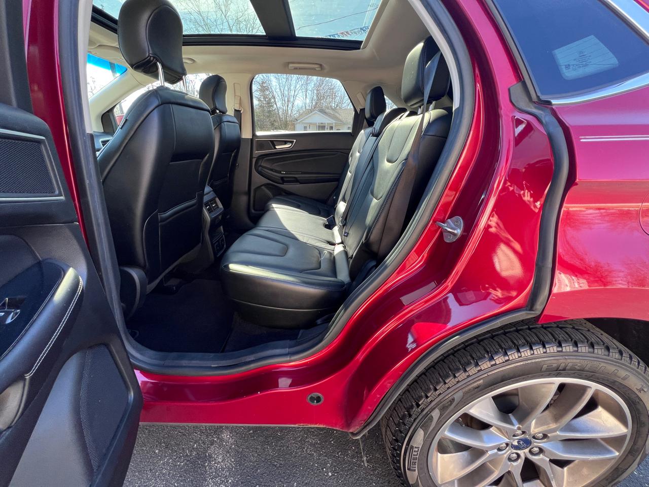 Ford Edge 4dr Titanium AWD 2015