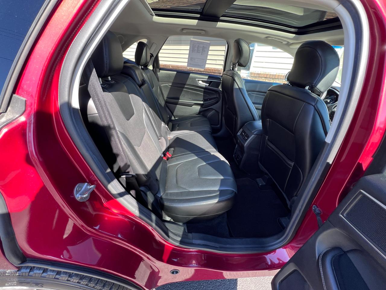 Ford Edge 4dr Titanium AWD 2015