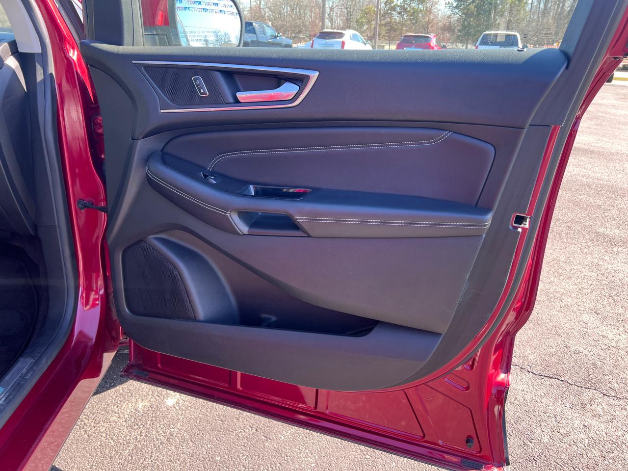 Ford Edge 4dr Titanium AWD 2015