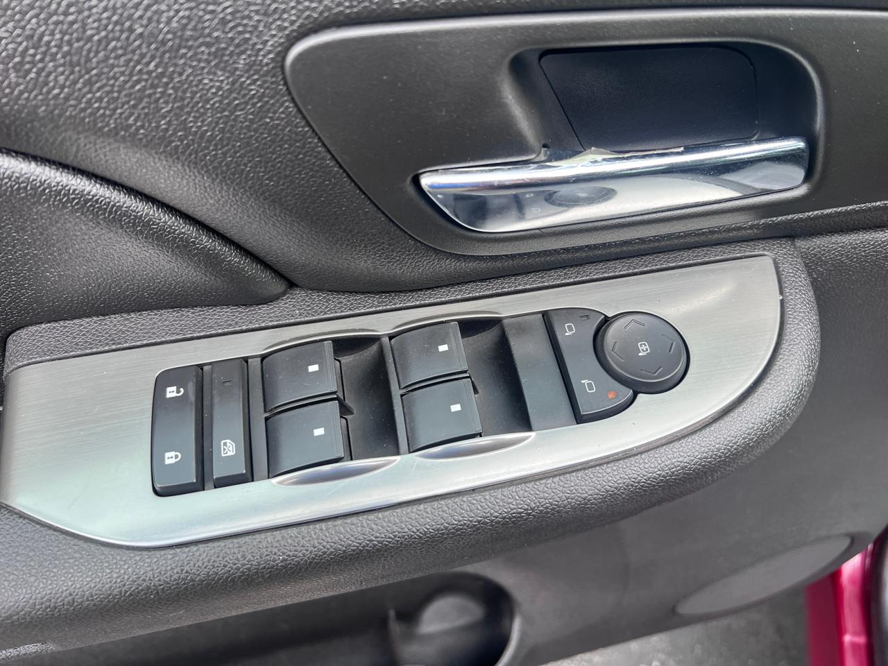 Chevrolet Suburban 4WD 4dr 2500 LS 2007