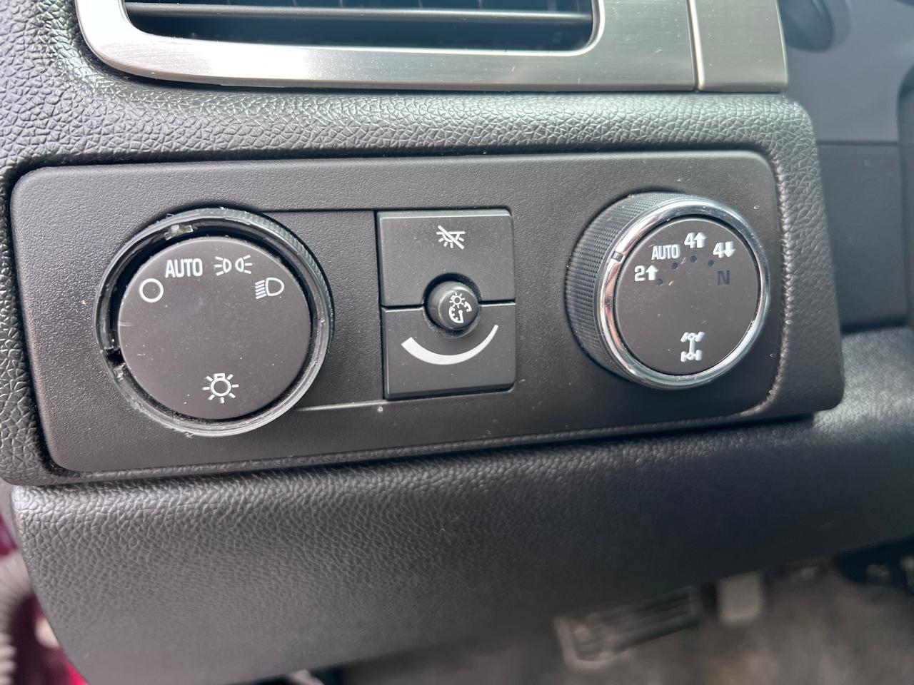 Chevrolet Suburban 4WD 4dr 2500 LS 2007