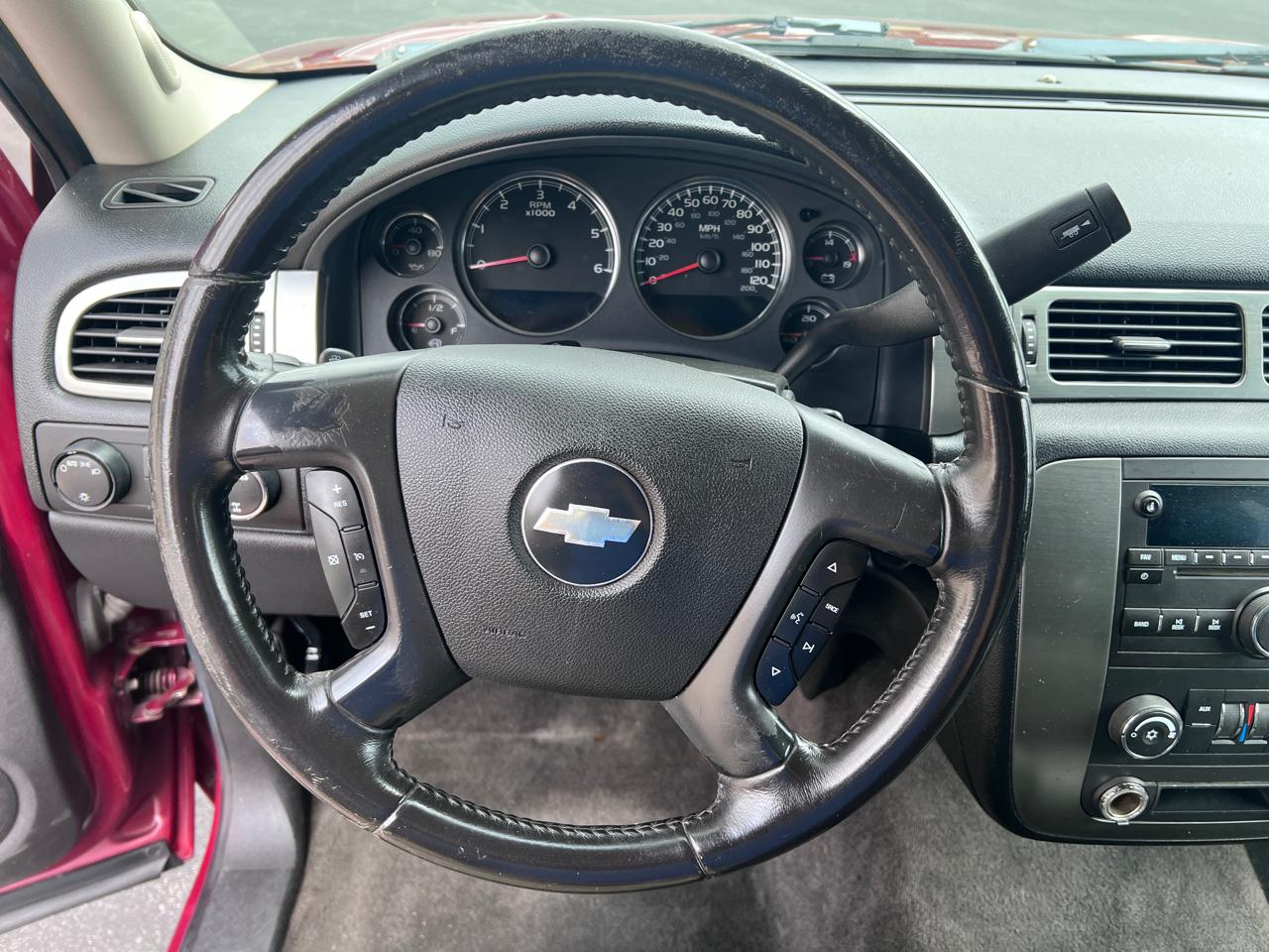 Chevrolet Suburban 4WD 4dr 2500 LS 2007