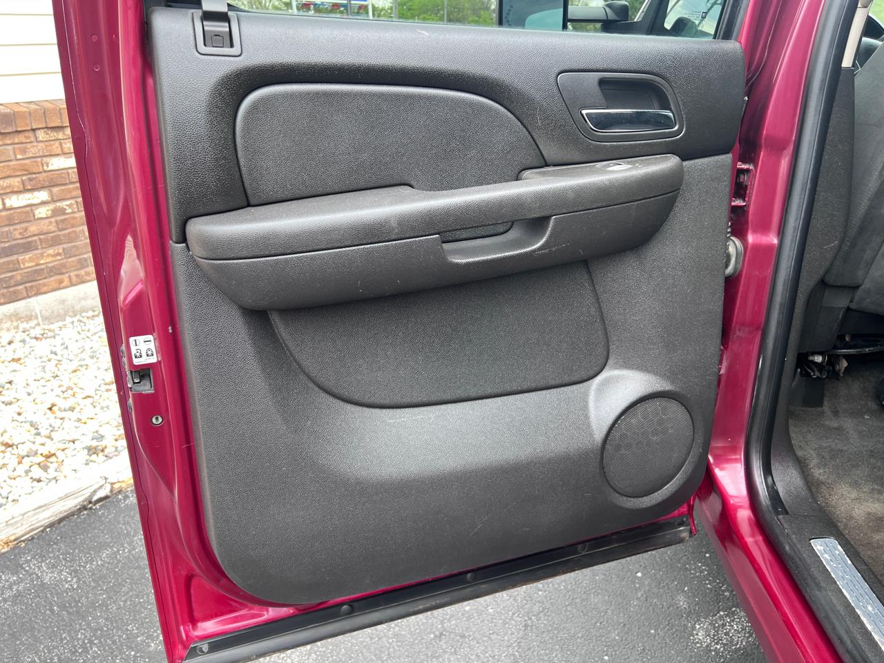 Chevrolet Suburban 4WD 4dr 2500 LS 2007