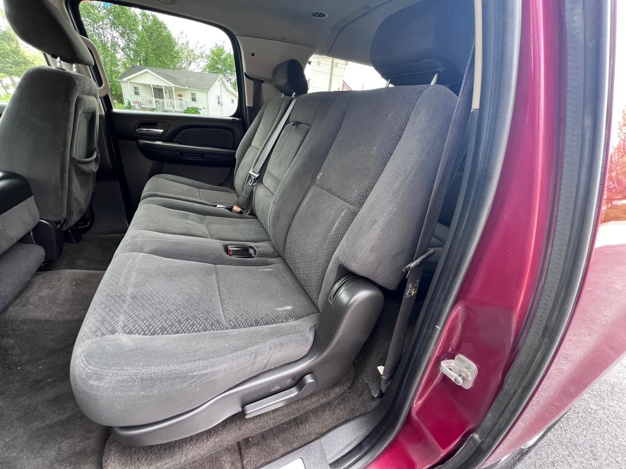 Chevrolet Suburban 4WD 4dr 2500 LS 2007