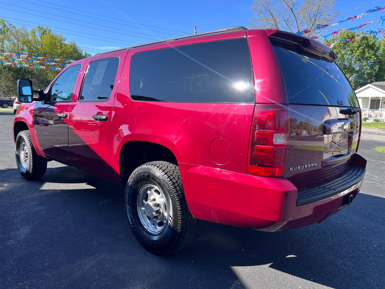 Chevrolet Suburban 4WD 4dr 2500 LS 2007