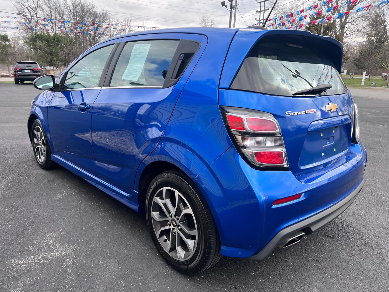 Chevrolet Sonic 5dr HB Auto LT w/1SD 2017