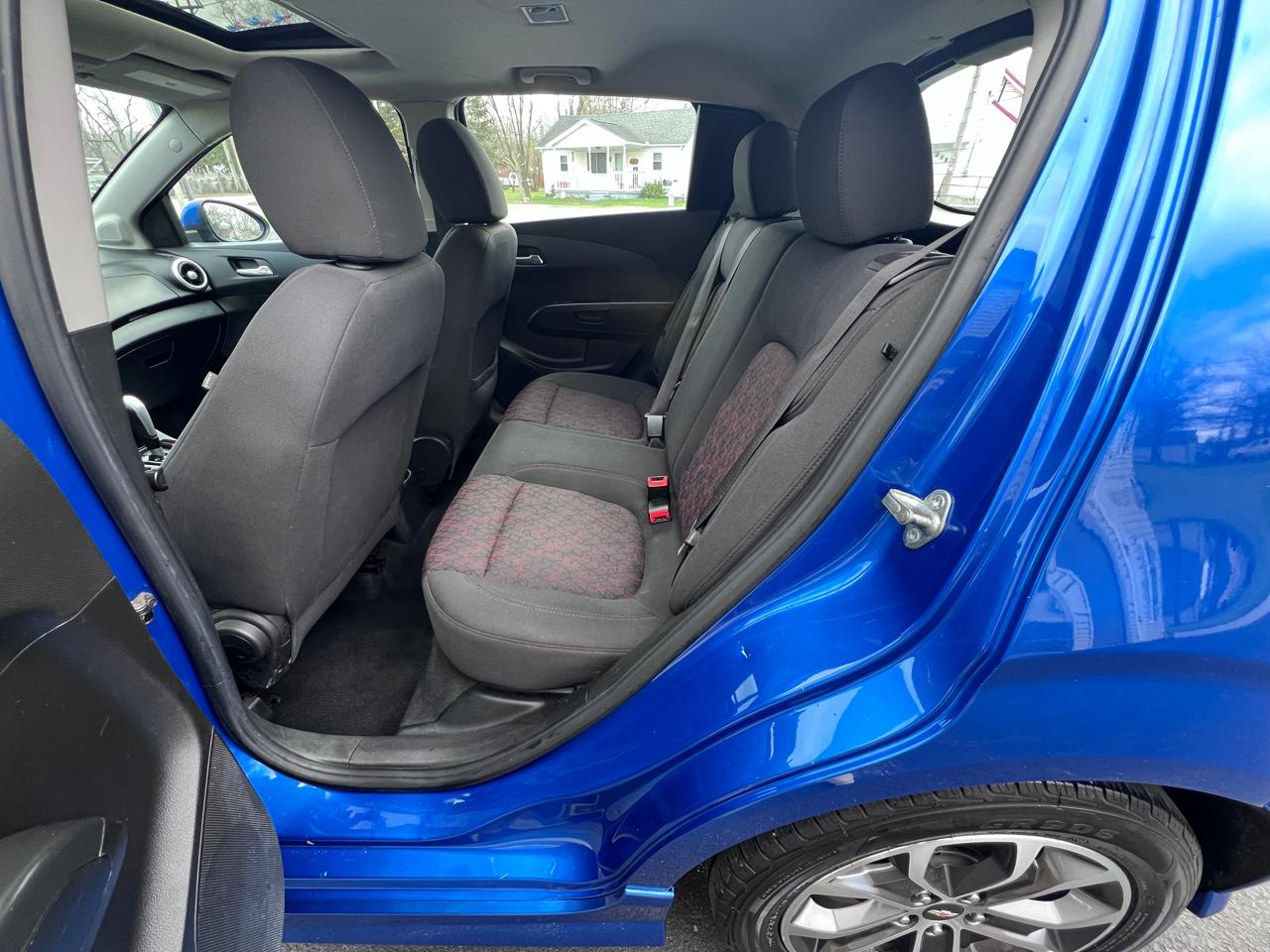 Chevrolet Sonic 5dr HB Auto LT w/1SD 2017