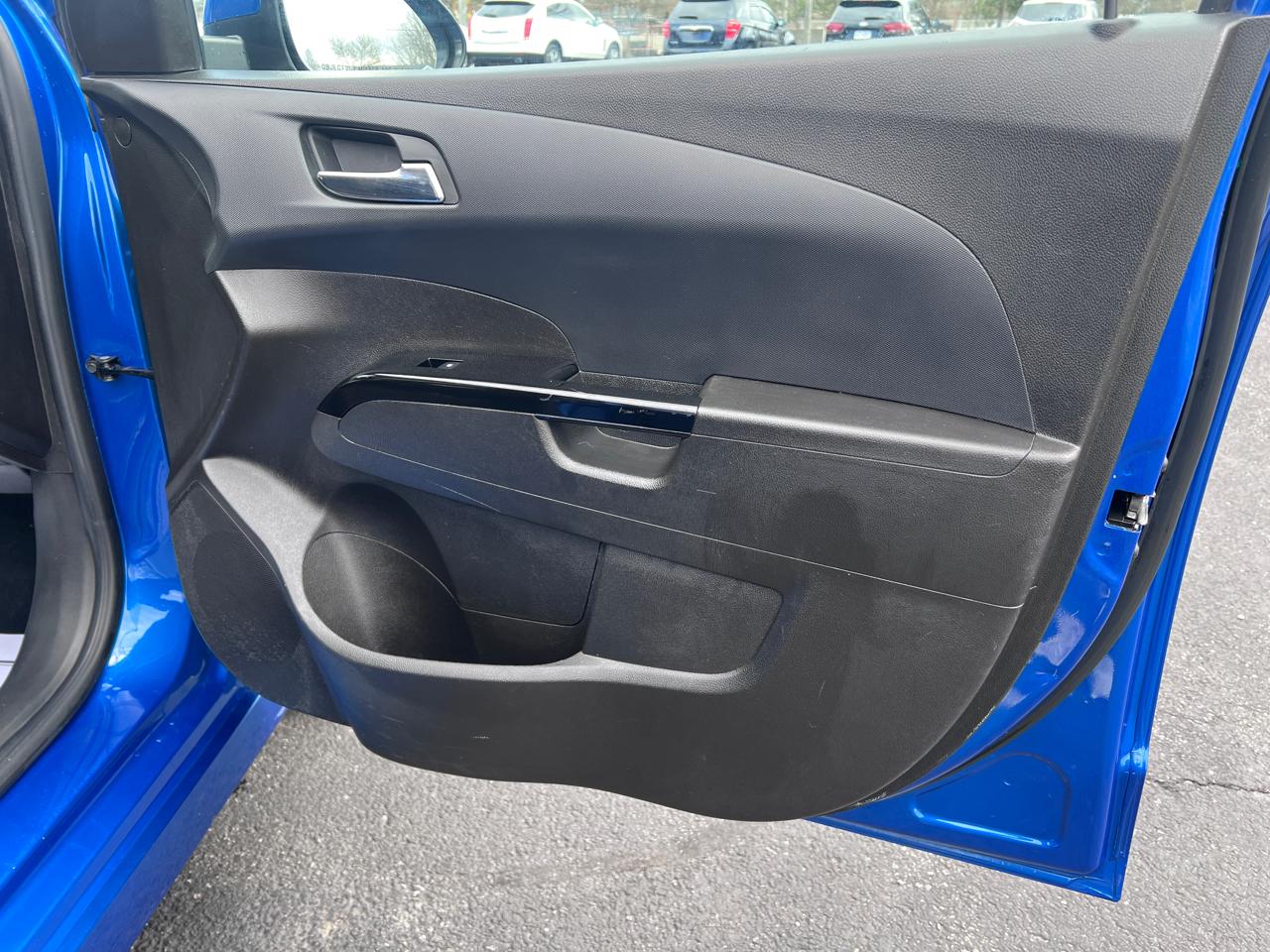 Chevrolet Sonic 5dr HB Auto LT w/1SD 2017