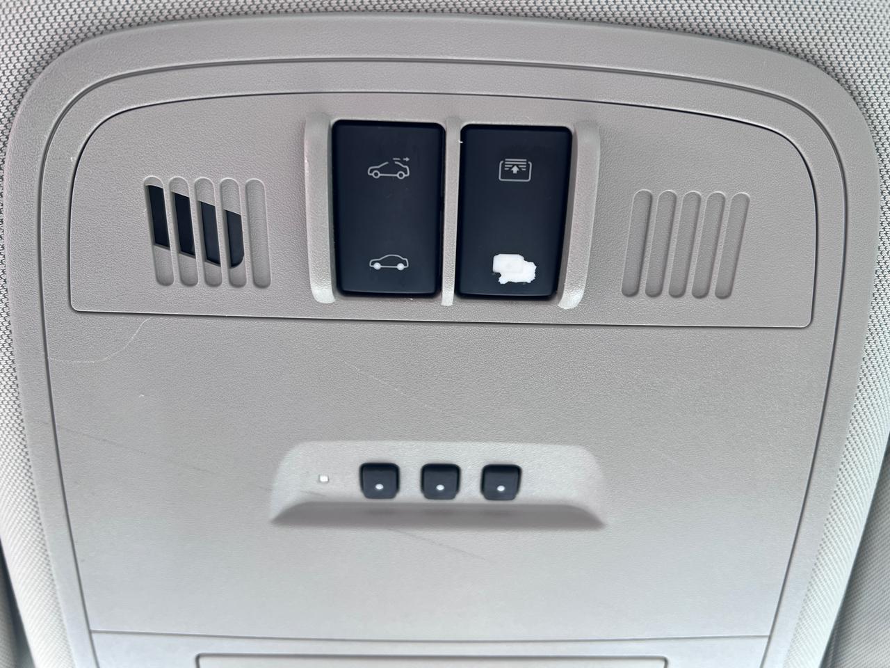 Buick LaCrosse 4dr Sdn Premium 1 FWD 2012