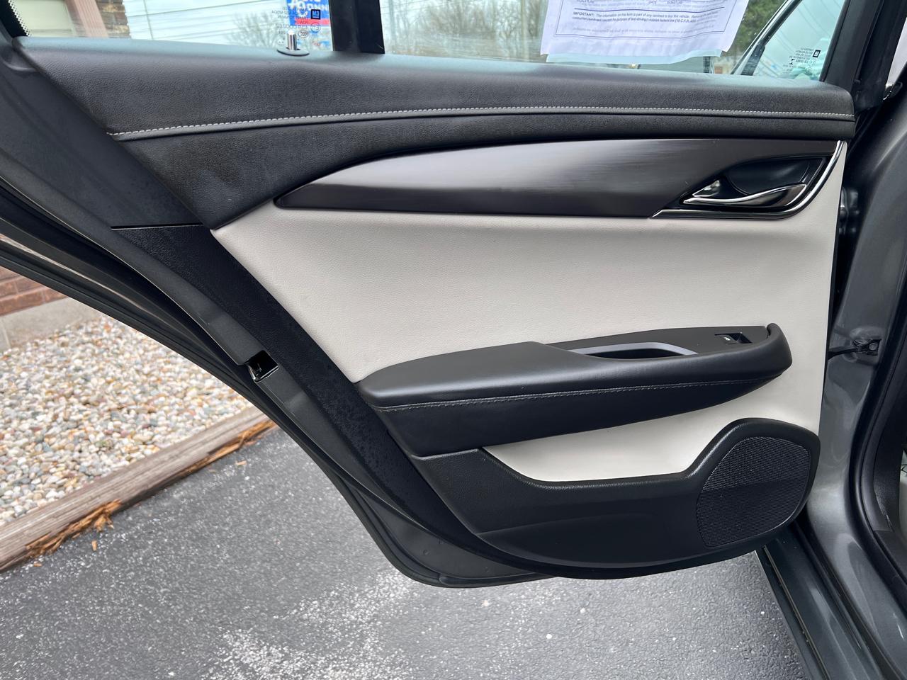 Cadillac ATS Sedan 4dr Sdn 2.0L AWD 2017