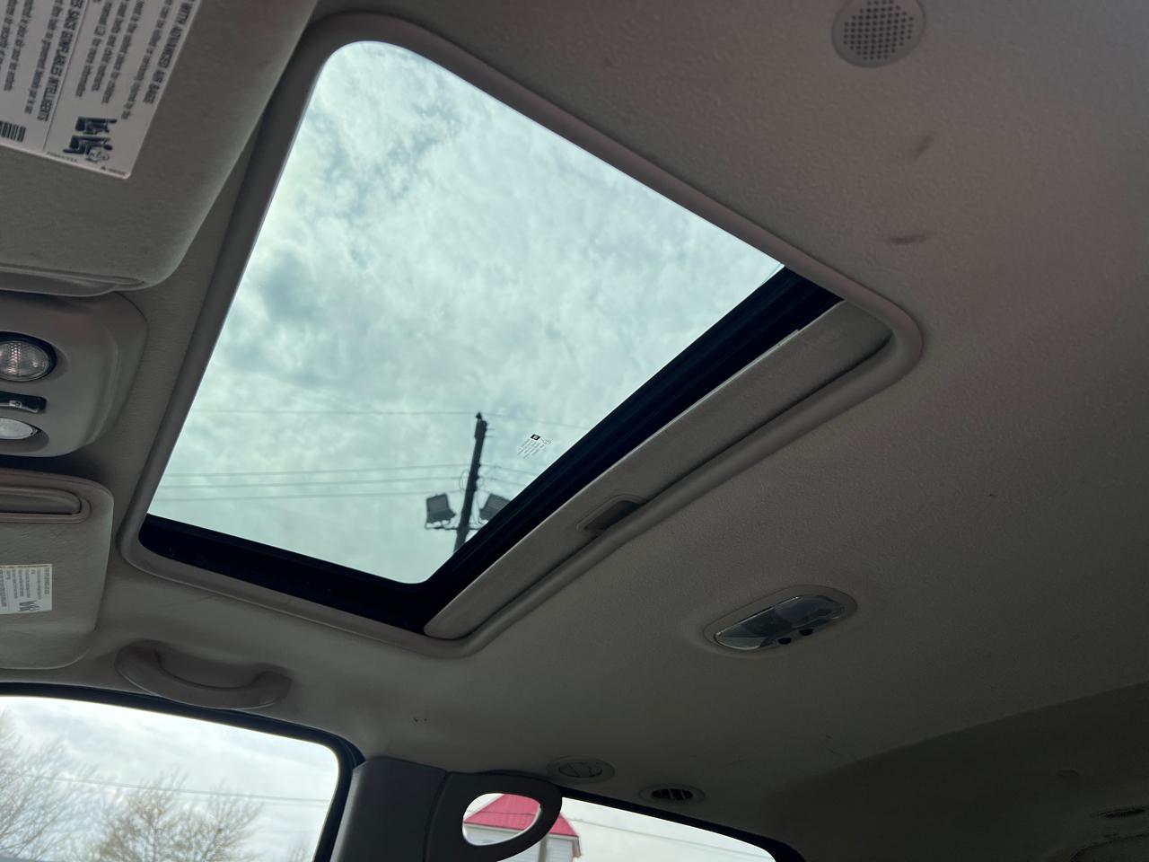 GMC Yukon XL 4dr 1500 SLT 2003