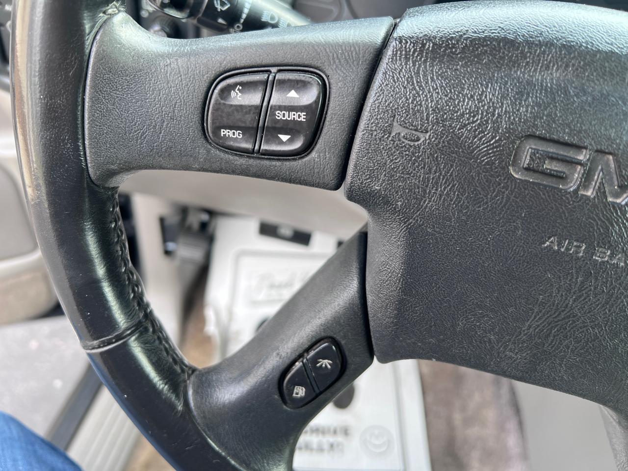 GMC Yukon XL 4dr 1500 SLT 2003